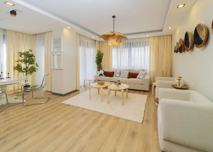 Sleek And Central In Muratpasa * 安塔利亚